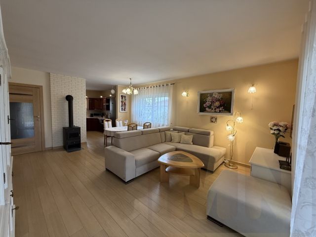 dom wolnostojący, 7 pokoi Leszno Zatorze. Zdjęcie 2