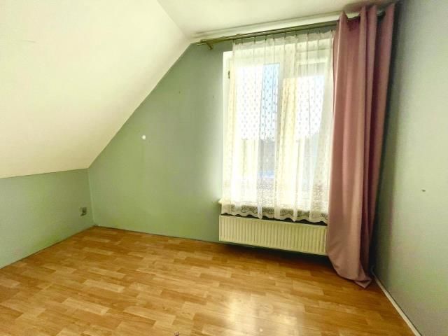 dom wolnostojący, 4 pokoje Piekary Śląskie Kozłowa Góra, ul. 1 Maja. Zdjęcie 8