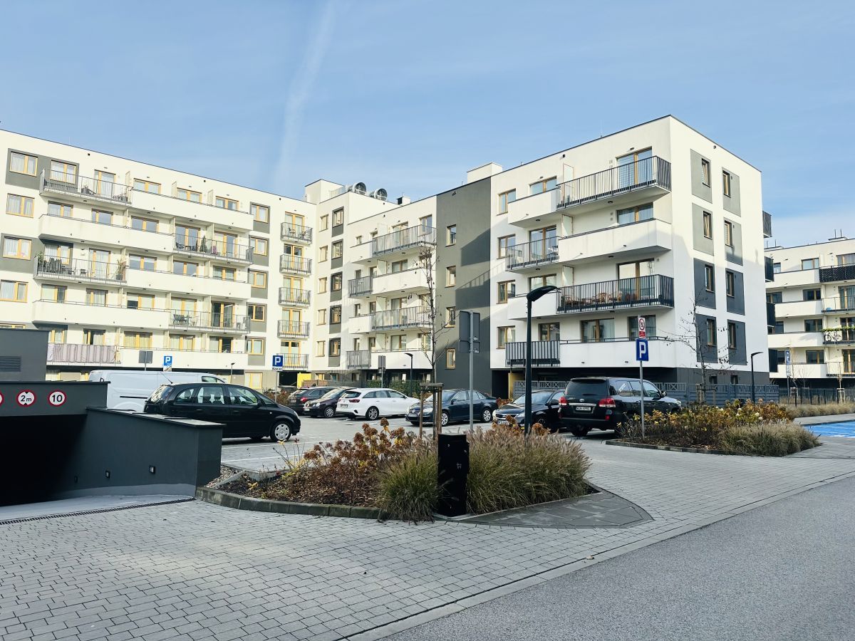 Mieszkanie 4-pokojowe Warszawa Włochy, ul. Łopuszańska. Zdjęcie 3