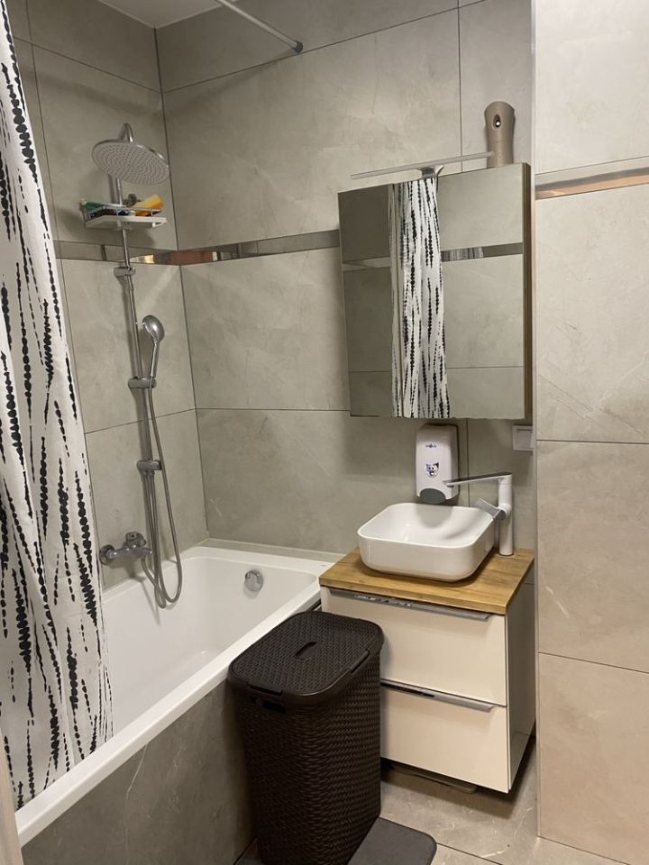 Mieszkanie 3-pokojowe Stara Iwiczna. Zdjęcie 5