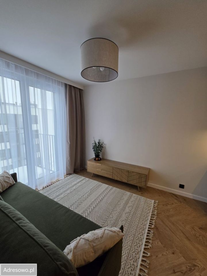 Mieszkanie 2-pokojowe Warszawa Włochy, ul. Aleje Jerozolimskie. Zdjęcie 1