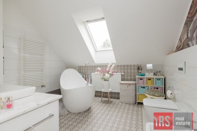 bliźniak, 5 pokoi Izabelin. Zdjęcie 19