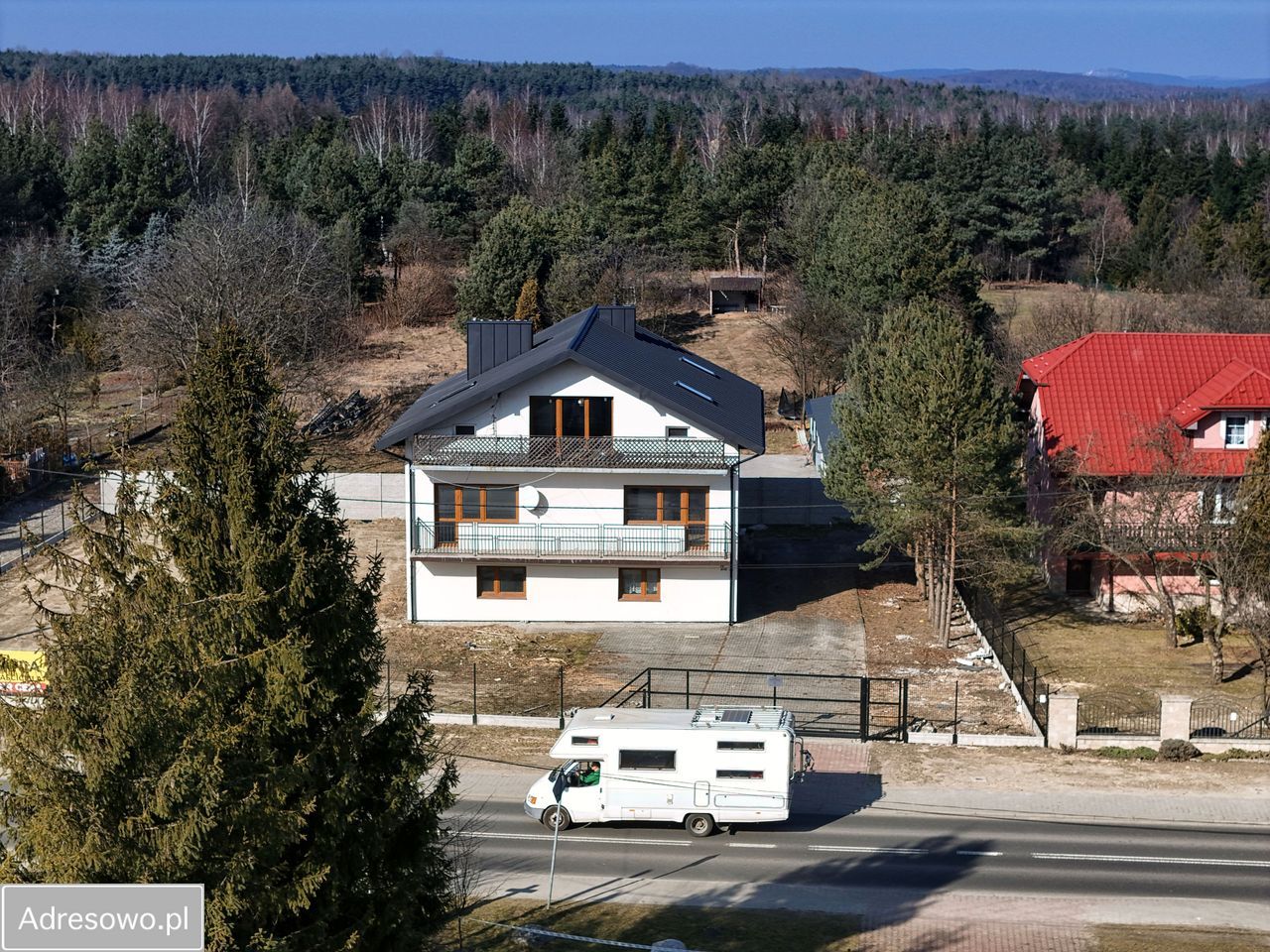 dom wolnostojący, 4 pokoje Podzamcze, ul. Wojska Polskiego. Zdjęcie 1