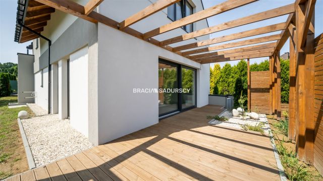 dom, 4 pokoje Krzywaczka. Zdjęcie 2