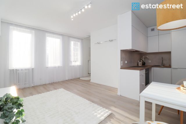 Mieszkanie 3-pokojowe Kraków, os. Stalowe. Zdjęcie 3