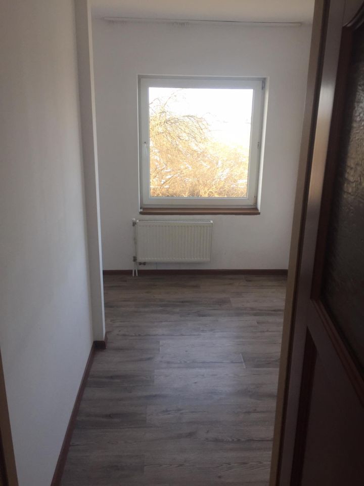 Mieszkanie 3-pokojowe Kępina. Zdjęcie 3