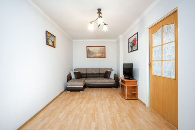 dom wolnostojący, 3 pokoje Brzeziny. Zdjęcie 9