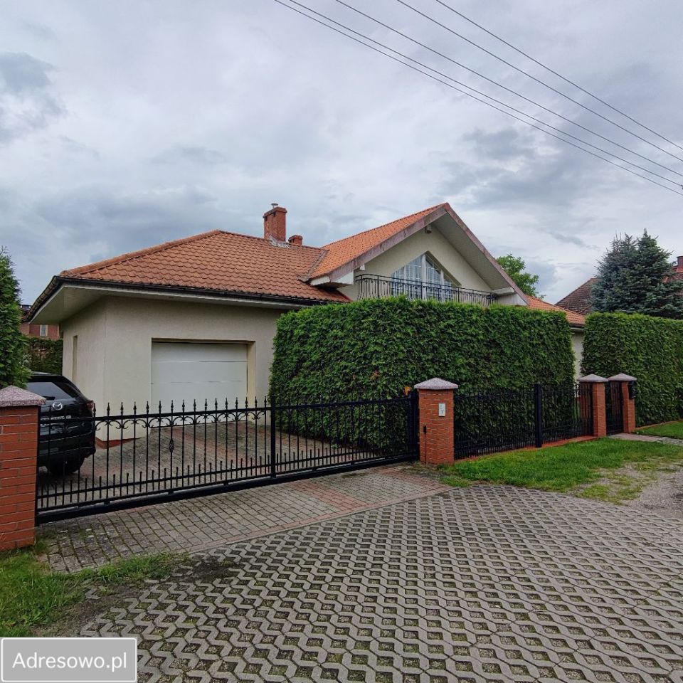 dom wolnostojący, 6 pokoi Złotów, al. Rodła. Zdjęcie 5