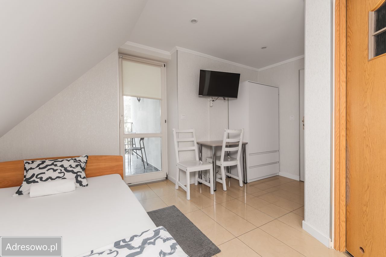 dom wolnostojący, 10 pokoi Gdańsk Strzyża, ul. Kmieca. Zdjęcie 5