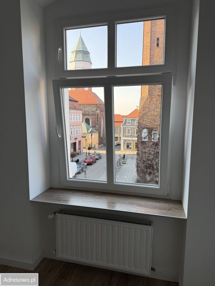 Mieszkanie 3-pokojowe Kożuchów, ul. Rynek. Zdjęcie 1