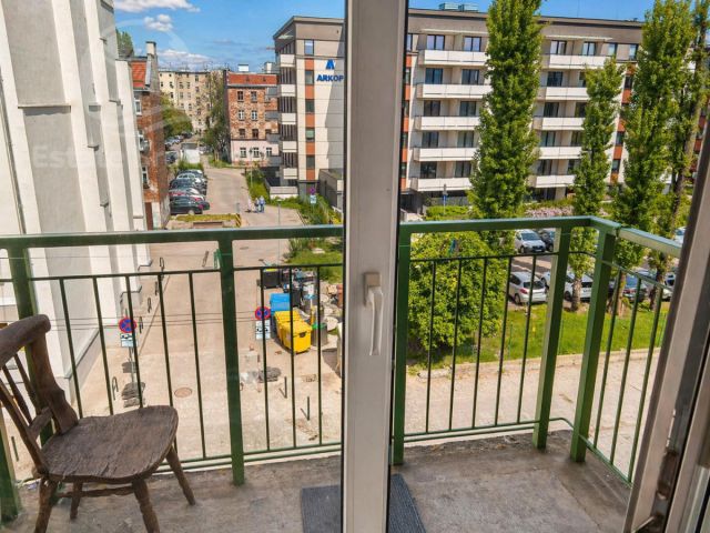 Mieszkanie 3-pokojowe Wrocław Krzyki, ul. Komuny Paryskiej. Zdjęcie 2