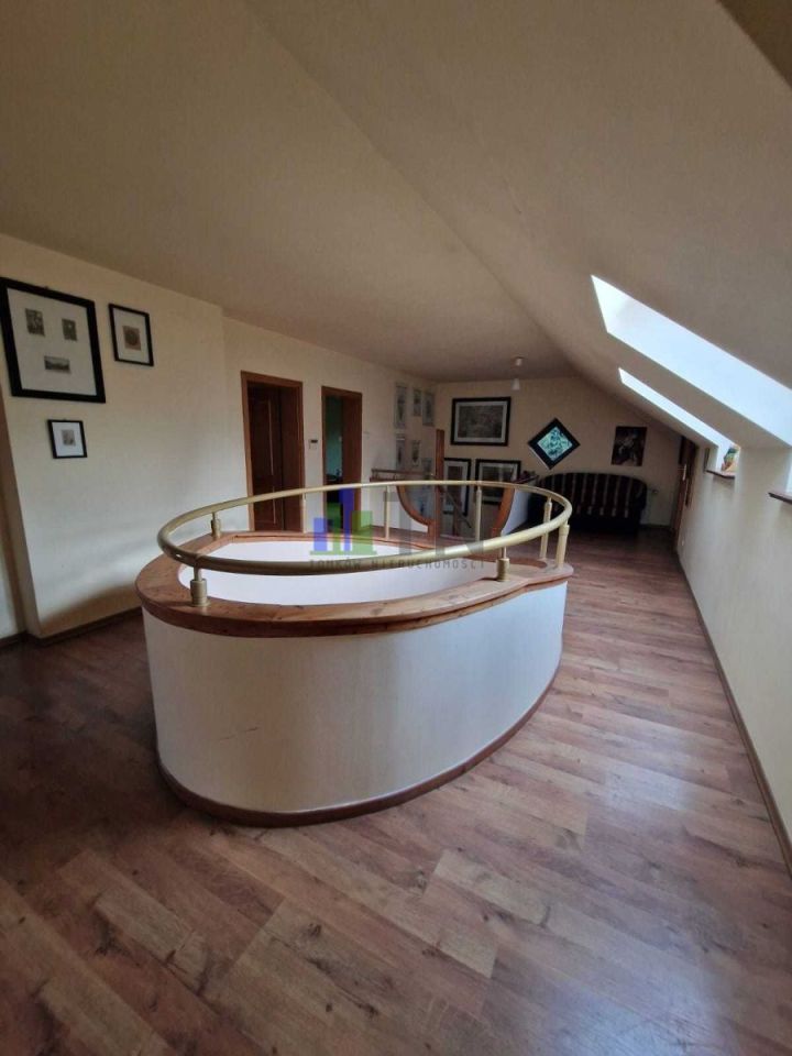 dom wolnostojący, 7 pokoi Kiełczów. Zdjęcie 7