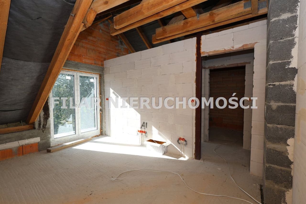 dom szeregowy, 5 pokoi Obora. Zdjęcie 5