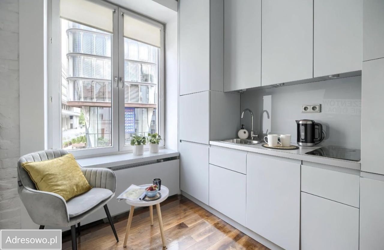 Mieszkanie 1-pokojowe Warszawa Śródmieście, ul. Nowy Świat. Zdjęcie 1