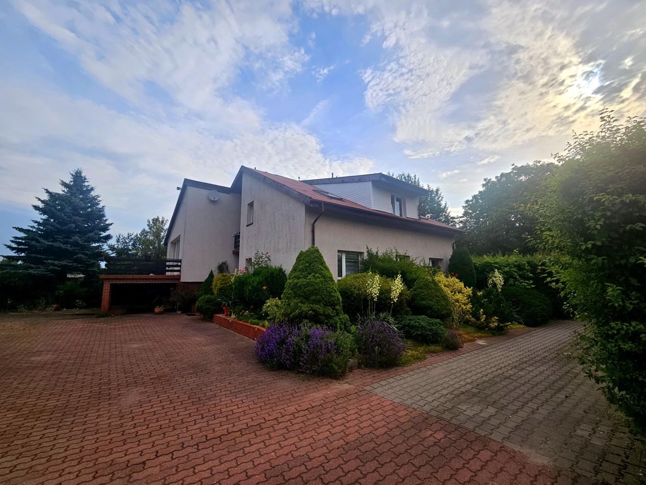 dom wolnostojący, 7 pokoi Dominów, Dominów. Zdjęcie 2
