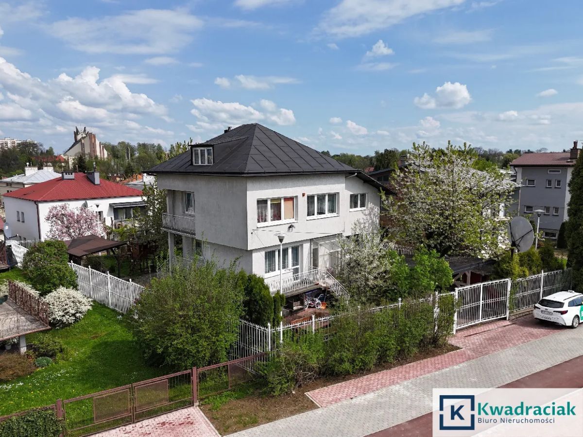 dom wolnostojący, 6 pokoi Krosno, ul. Wincentego Witosa
