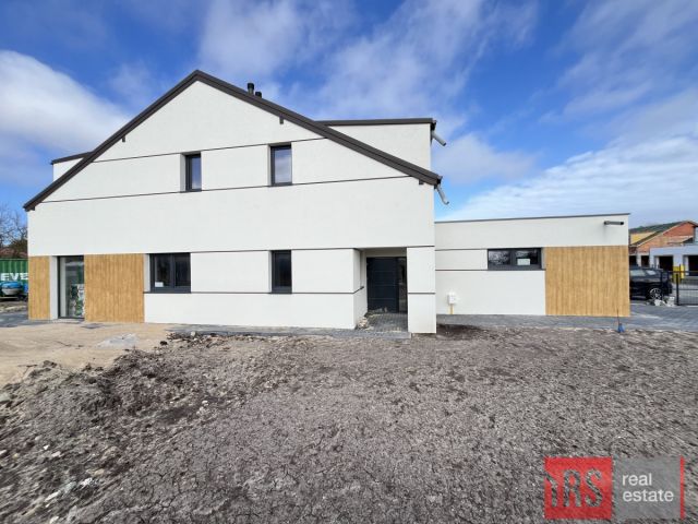 bliźniak, 6 pokoi Kołobrzeg. Zdjęcie 5