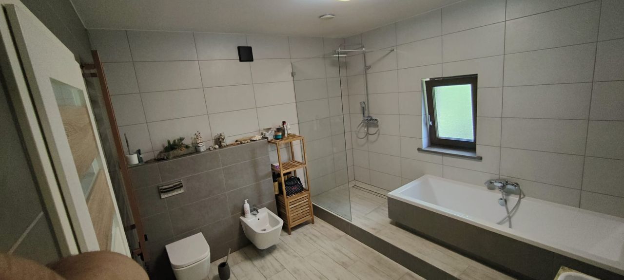 dom wolnostojący, 5 pokoi Justynów, ul. 1 Maja. Zdjęcie 16