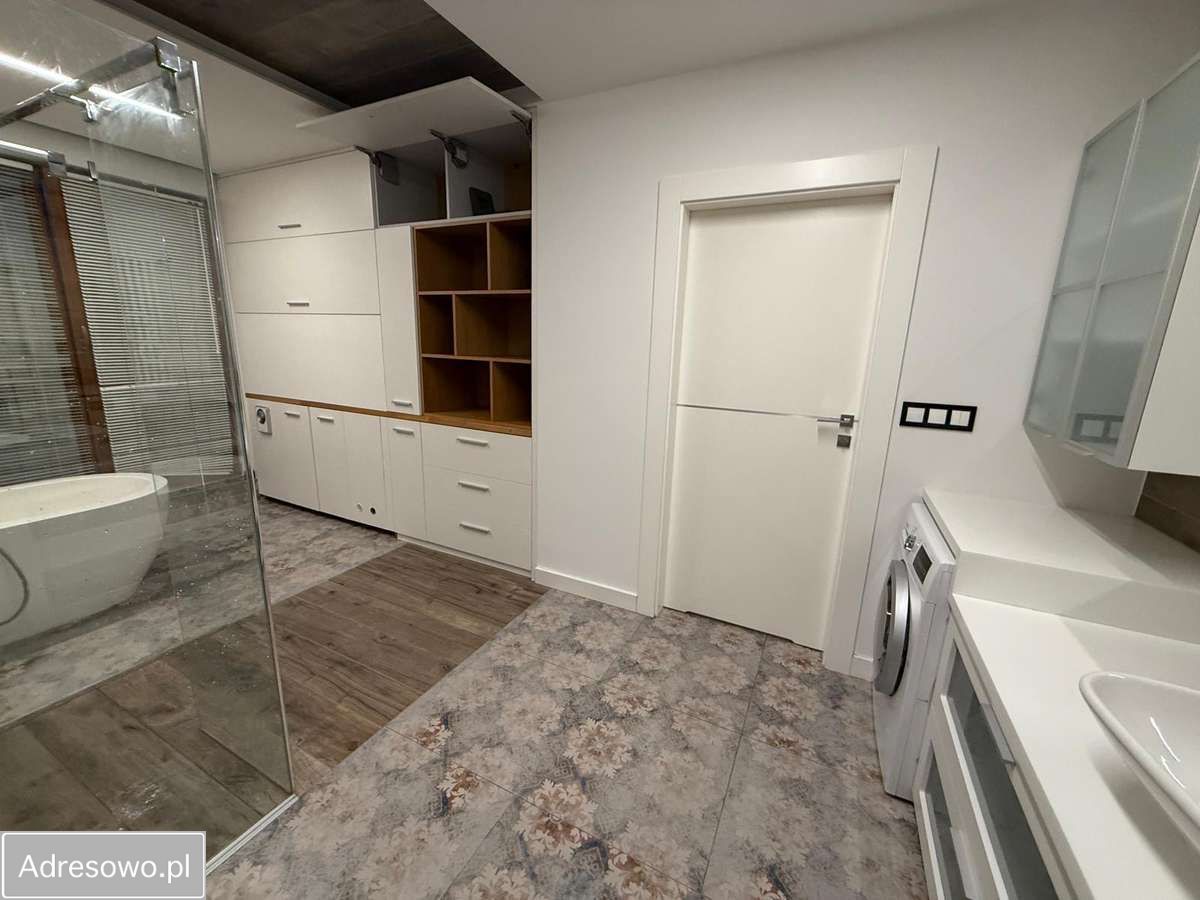 Mieszkanie 3-pokojowe Bielsko-Biała Śródmieście. Zdjęcie 16