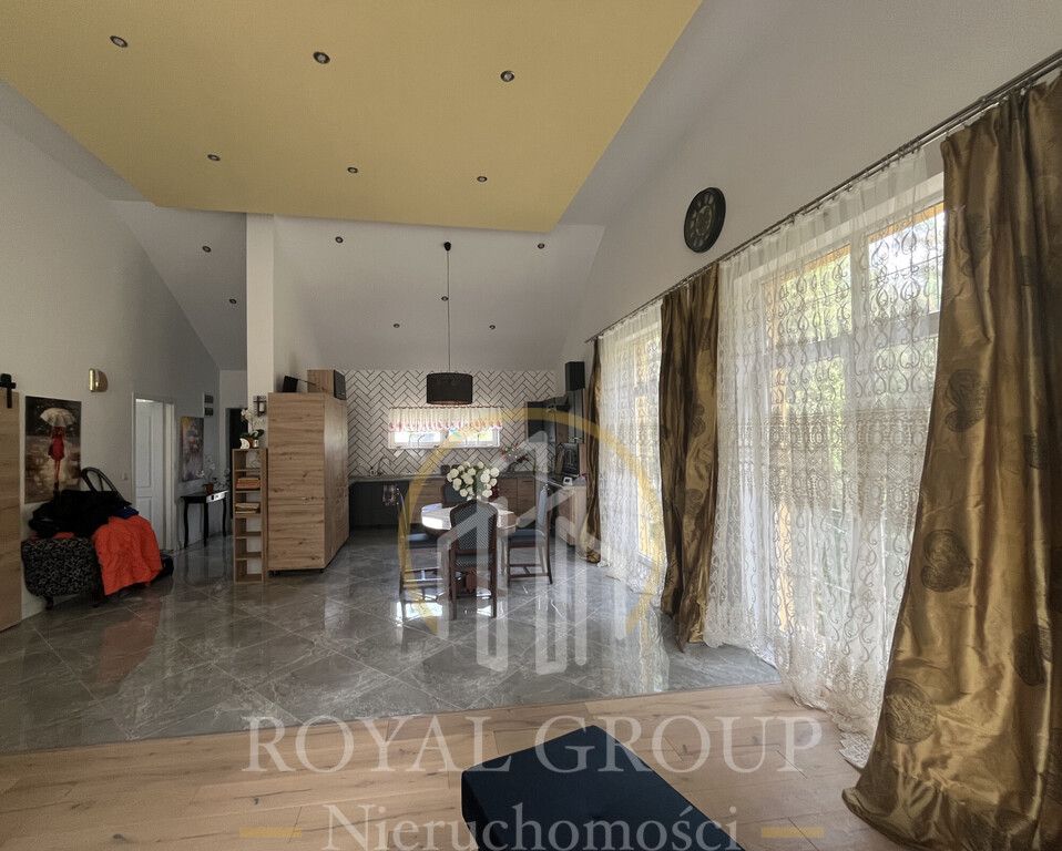 dom wolnostojący, 6 pokoi Dys. Zdjęcie 15