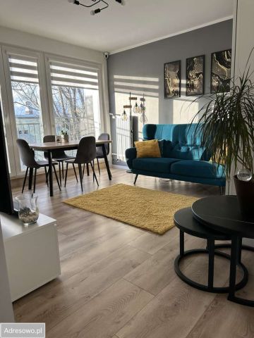 Mieszkanie 2-pokojowe Łódź Dąbrowa, ul. Władysława Umińskiego. Zdjęcie 1