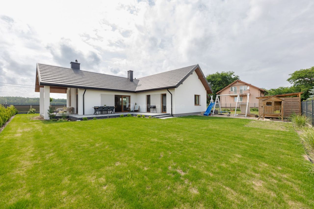 dom wolnostojący, 4 pokoje Szadki. Zdjęcie 19