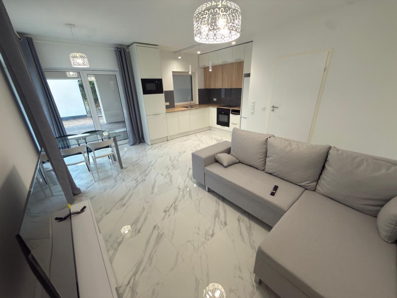 Mieszkanie 2-pokojowe Leszno, ul. Adama Ruszczyńskiego. Zdjęcie 2