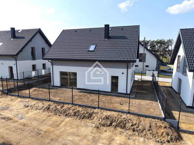 dom wolnostojący, 5 pokoi Dąbrowa. Zdjęcie 2