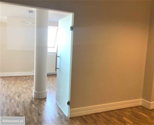 Lokal Poznań Stare Miasto, ul. Feliksa Nowowiejskiego. Zdjęcie 1