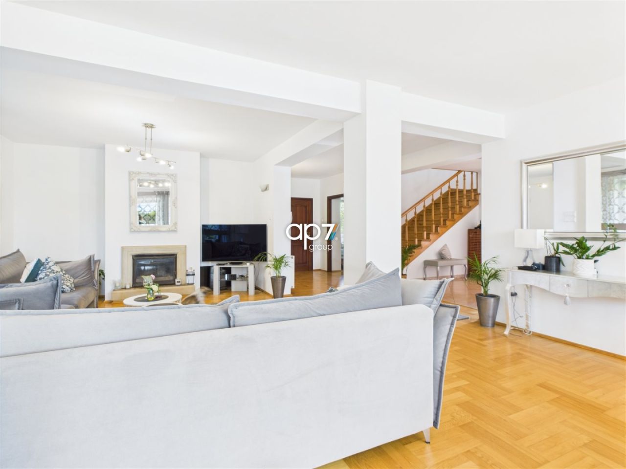 dom wolnostojący, 6 pokoi Karniowice. Zdjęcie 3