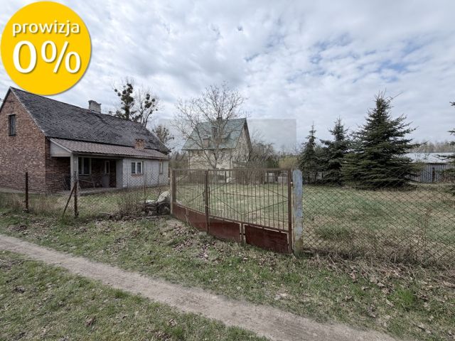 dom wolnostojący, 2 pokoje Lasek. Zdjęcie 13