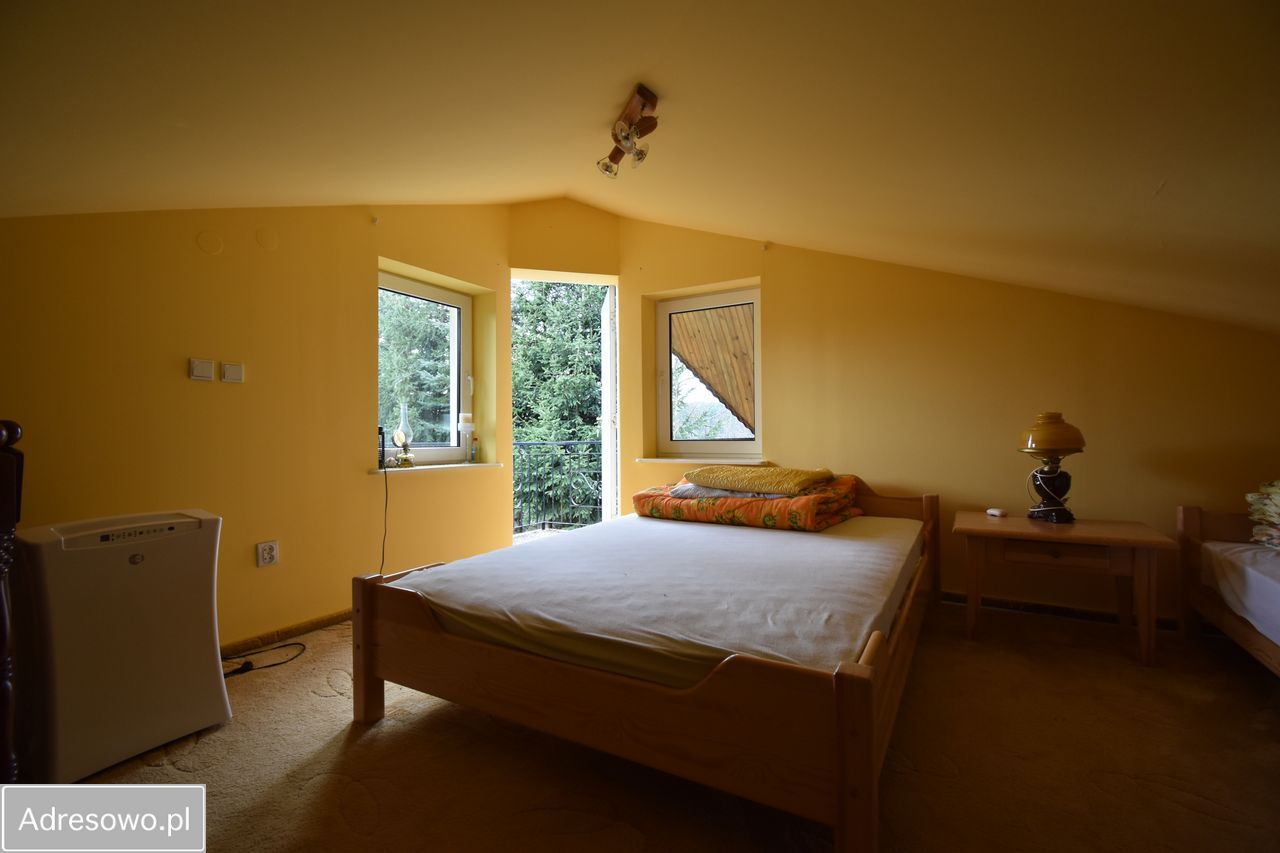 dom wolnostojący, 2 pokoje Rogóźno. Zdjęcie 13