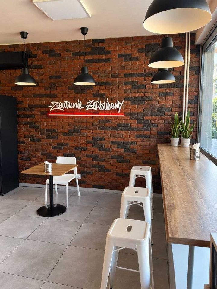 Lokal Kraków Mistrzejowice, os. Piastów. Zdjęcie 2