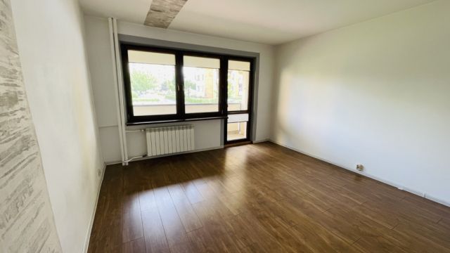 Mieszkanie 3-pokojowe Bełchatów. Zdjęcie 1