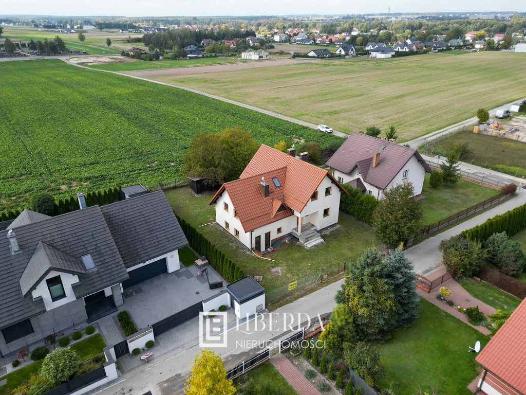 dom wolnostojący, 6 pokoi Niedrzwica Duża. Zdjęcie 4