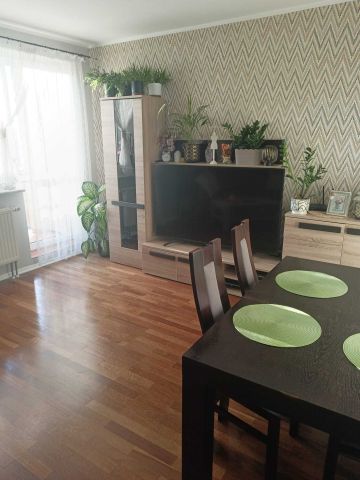 Mieszkanie 3-pokojowe Kalisz, ul. Prymasa Stefana Wyszyńskiego. Zdjęcie 1