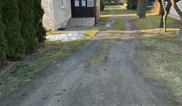 dom wolnostojący, 2 pokoje Parczew, ul. Kolejowa