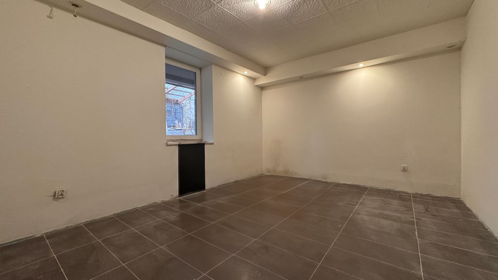 Lokal Rzeszów, al. prof. Adama Krzyżanowskiego. Zdjęcie 13