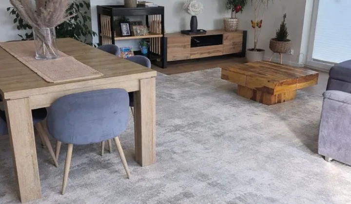 dom wolnostojący, 5 pokoi Chotomów, ul. Fiołkowa