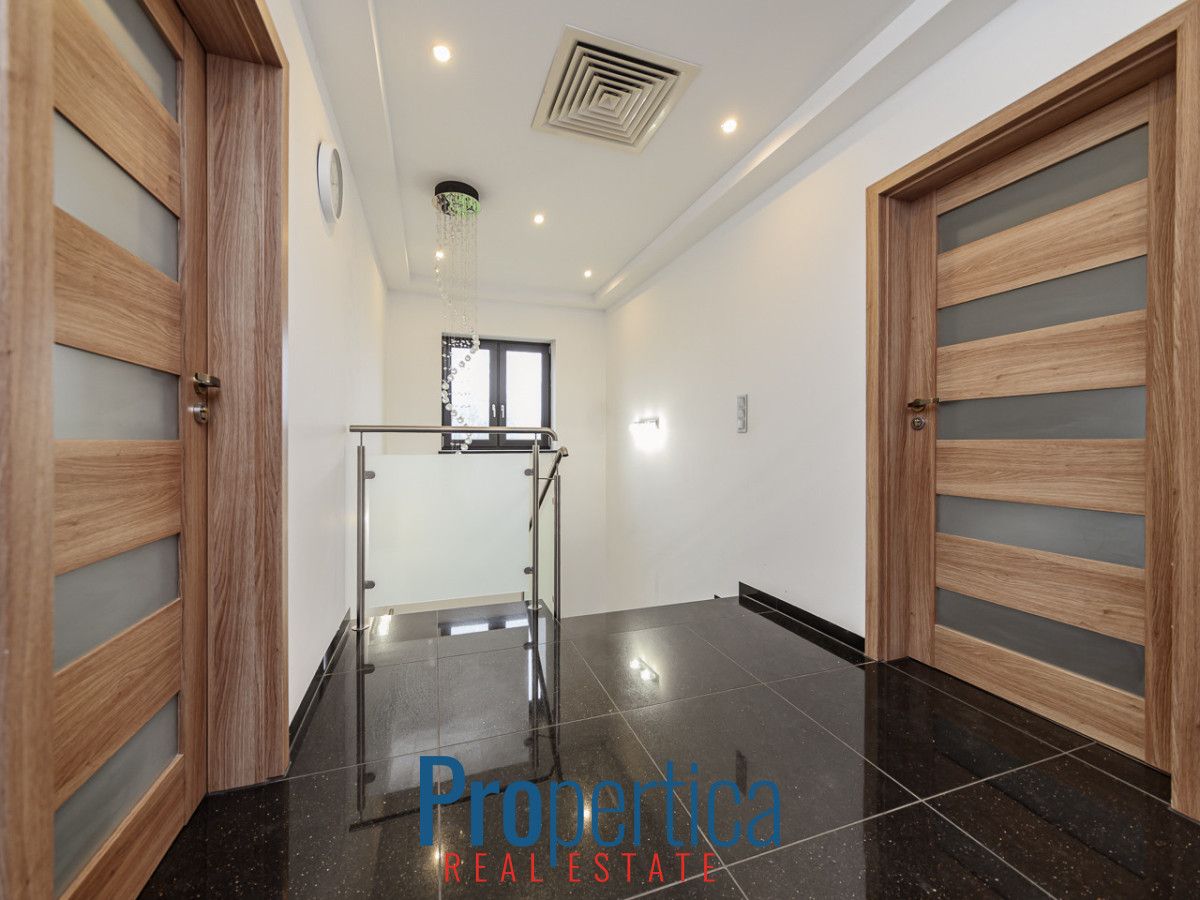 dom wolnostojący, 6 pokoi Serock, ul. Sz. i H. Syrkusów. Zdjęcie 10