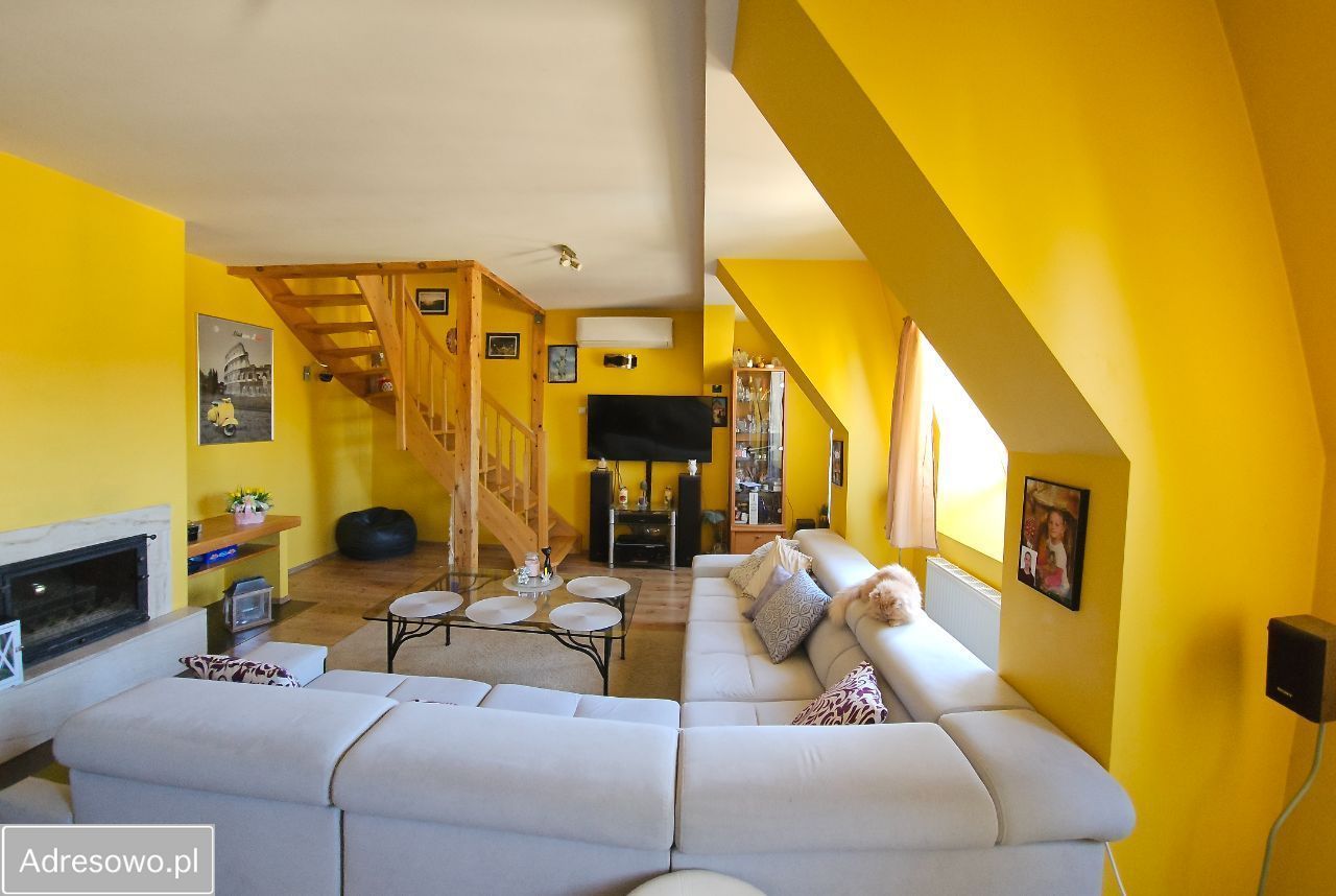 Mieszkanie 4-pokojowe Zgorzelec, ul. marsz. Józefa Piłsudskiego. Zdjęcie 2