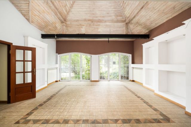 dom wolnostojący, 12 pokoi Tłuste. Zdjęcie 14