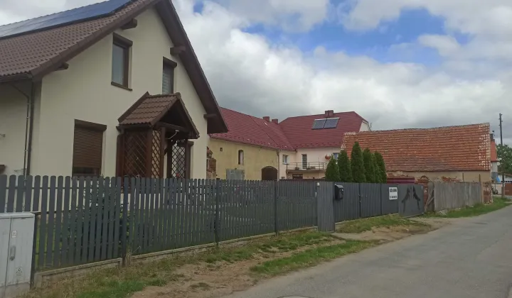 dom wolnostojący Świątniki
