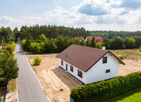 dom wolnostojący, 4 pokoje Czarne Błoto, ul. Leśny Zakątek. Zdjęcie 1