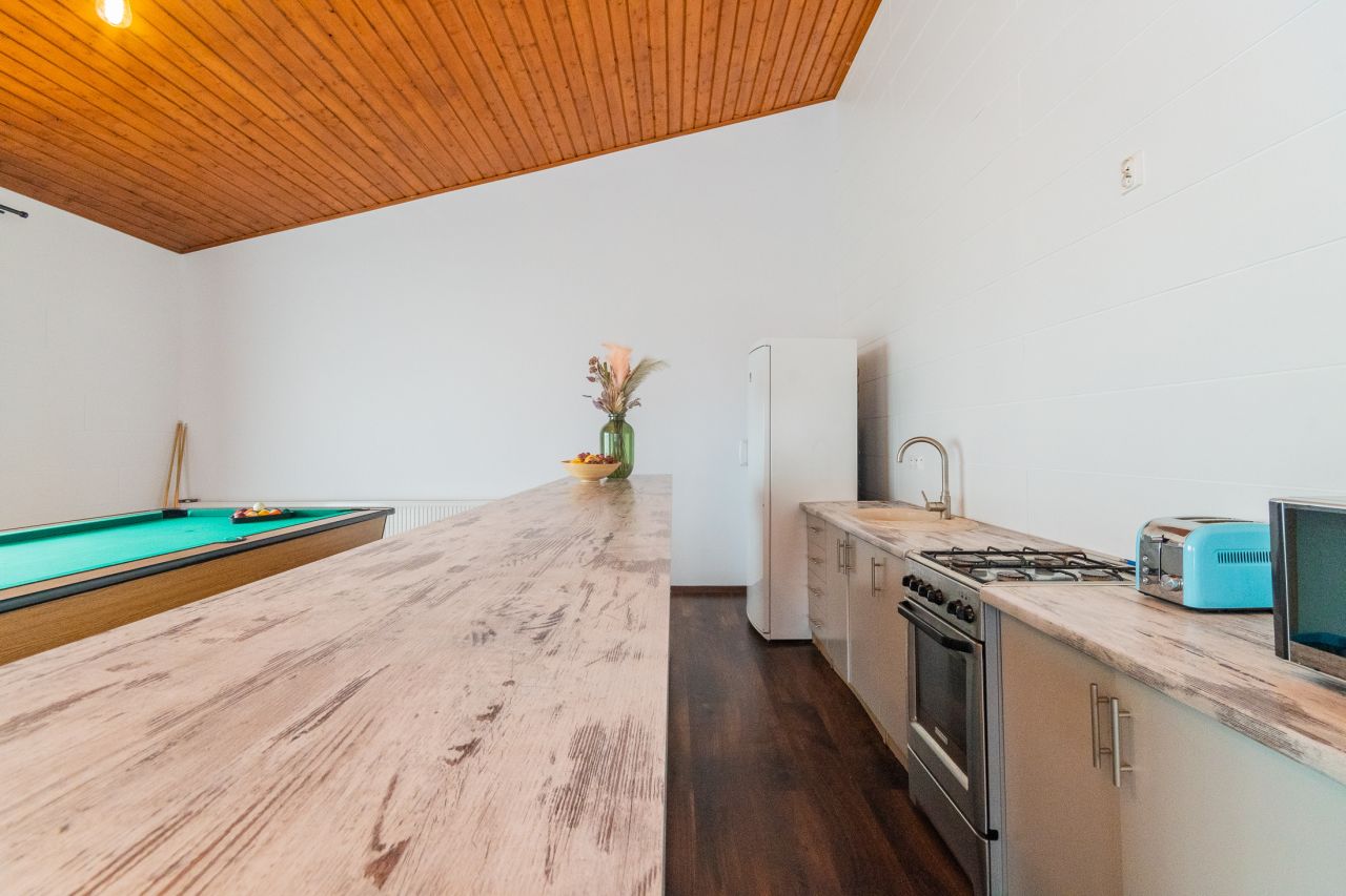 dom wolnostojący, 8 pokoi Stegna, ul. Sportowa. Zdjęcie 20