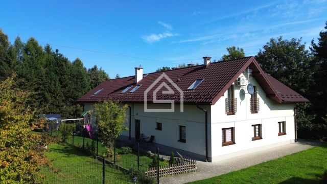 Mieszkanie 3-pokojowe Zagórze. Zdjęcie 2