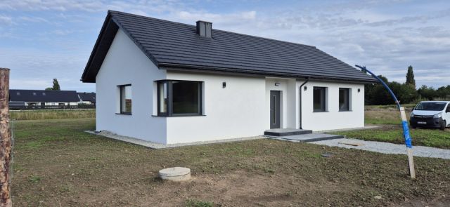 dom wolnostojący, 4 pokoje Świebodzice Ciernie, ul. Sielska. Zdjęcie 1