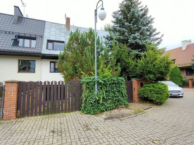 bliźniak Warszawa Wawer, ul. Gardenii. Zdjęcie 1