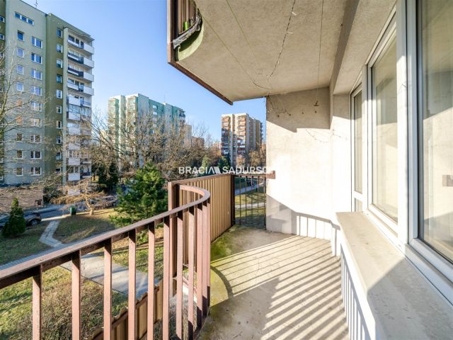 Mieszkanie 3-pokojowe Kraków Czyżyny, os. Dywizjonu 303. Zdjęcie 25