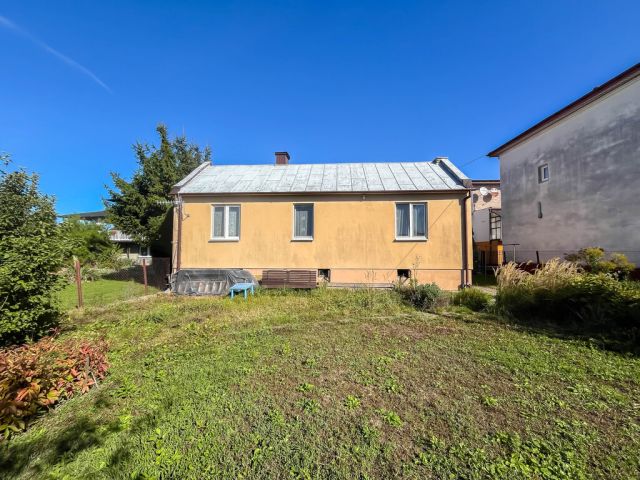 dom wolnostojący, 2 pokoje Ostrowiec Świętokrzyski, ul. Zygmuntówka. Zdjęcie 2